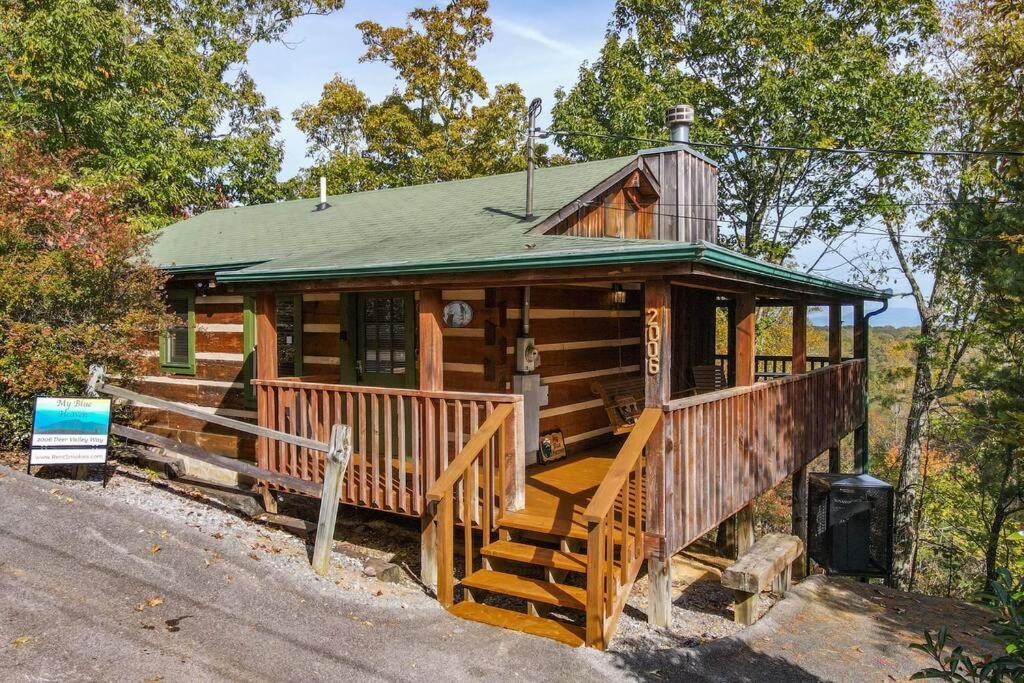 View! Cozy, Private, Fireplace, Hot Tub Log Cabin, Honeymoon! Sevierville Buitenkant foto